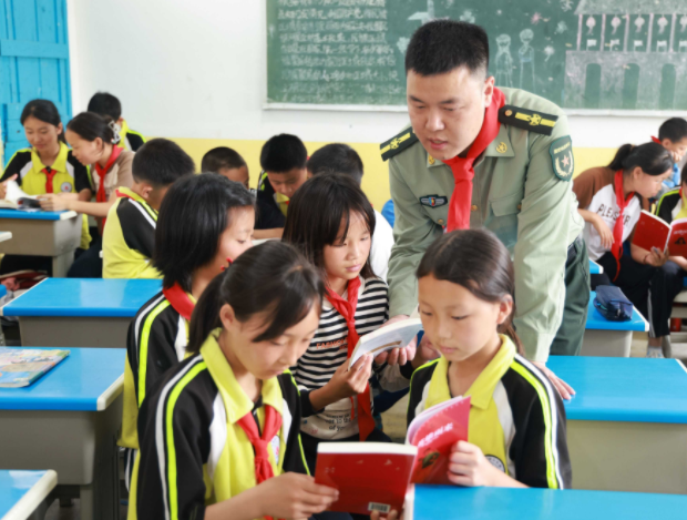 迷彩体会基地也是多部分协作继续深化国防教育实践的有力展现 迷彩体会基地也是多部分协作继续深化国防教育实践的有力展现